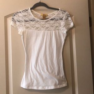 White shirt with lace